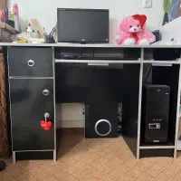 میز کامپیوتر