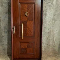 تولید انواع درب‌های چوبی ساختمانی