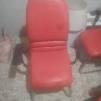 صندلی.کارمندی 4عدد صندلی دانشجویی 6عددگاوصندوق2درب