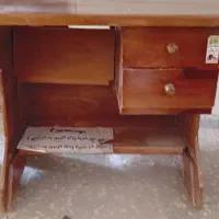 میز تحریر و پاتختی