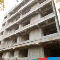 کارگر ساختمانی هستم