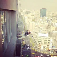 پیچ ورولپلاک نما،شستشوی نما،کاردرارتفاع،کارباطناب