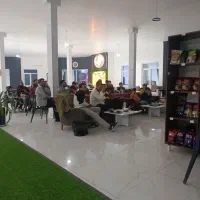 نیروی خانم باریستا جهت کار در کافه پایتخت|استخدام خدمات فروشگاه و رستوران|تایباد, |دیوار