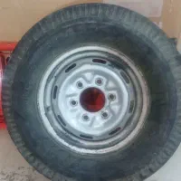 یک حلقه لاستیک و رینگ مزدایی