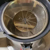 آبمیوه گیری کنوود خیلی تمیز کم کارکرد|آبمیوهگیر و آبمرکباتگیر|تهران, زعفرانیه|دیوار