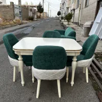 مبل و غذا خوری