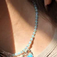 گردنبد و دستبند و آویز موبایل