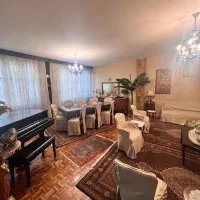 ۱۳۰متر ۳خواب میرداماد/۸۰متر حیاط اختصاصی