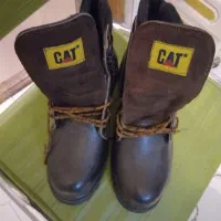 کفش کترپیلار اصل