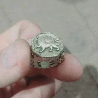 انگشتر شیر خورشید قدیمی هست قیمت توافقی
