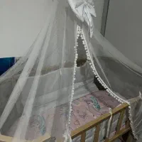 تخت کنار مادر لمسه الیت