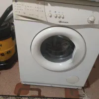 ماشین لباسشویی و تخت فرفوجه