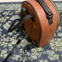 کیف|کیف، کفش، کمربند|شوش, |دیوار