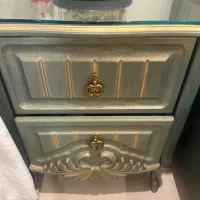 تخت و میز ارایش