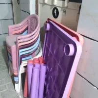 یک عدد میز و چهار عدد صندلی کودک