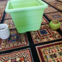 گلدون بزرگ کوچک رنگی ۹ تا نو کار کرده