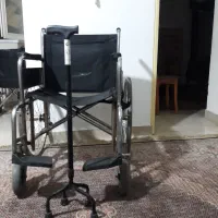 ویلچر تاشو تا وزن ۱۰۰ کیلو پایه تاشو لاستیک توپر|آرایشی، بهداشتی، درمانی|بومهن, |دیوار