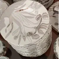 سرویس چینی خارجی ۱۲ نفره بسیار شیک مخصوص جهاز دختر
