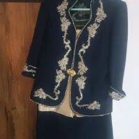 کت و دامن مجلسی|لباس|اشتهارد, |دیوار