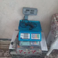 قفسه مغازه    دیواری   وسط  فروشگاهی  ترازو استند|فروشگاه و مغازه|همدان, |دیوار