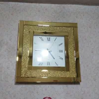 ساعت شاین دار بدنه چوبی