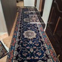 دوعدد فرش ۹متری کرم قهوه ای و فرش کناره سرمه ایی|فرش|اسدآباد, |دیوار