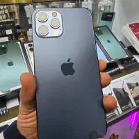 ۱۲ پرو مکس ۲۵۶ zaa