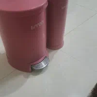 سطل آشغال و فرچه توالت