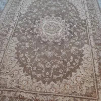 فرش کرمی دوعدد۶متری یک عددفانتزی