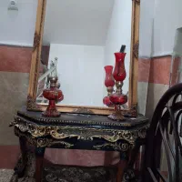 میز و آینه با هم
