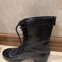 نیم بوت ورنی