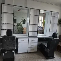 کمد آرایشگاه با دو صندلی اصلاح