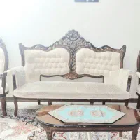 مبل سلطنتی چوب گردو به همراه میز جلومبلی وعسلی|مبلمان خانگی و میز عسلی|اصفهان, شهرک امام خمینی|دیوار