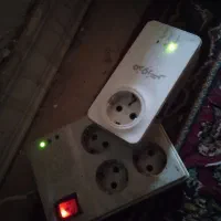 دو عدد محافظ برق .