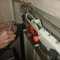 سرویس و نگهداری و تعمیرات آسانسور حتی در زمان جنگ