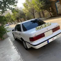 سواری تویوتا کریسیدا