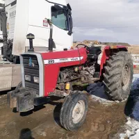 تراکتور ۲۸۵ با گاوآهن