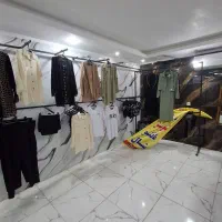 رگال و ویترین شیشه ای و میله پرو با پرده|فروشگاه و مغازه|اهواز, سلطانمنش|دیوار