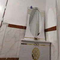 اینه ومیز