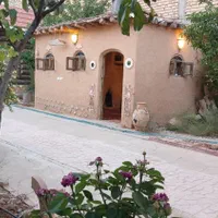 باغ ویلای نوستالژیک دربستی قَلات (ورودی شیراز)