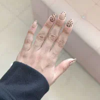 کاشت ناخن به مدت دو هفته ۳۹۰ هزار