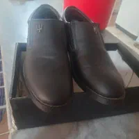 یک جفت کفش مردانه شخصیتی شیک