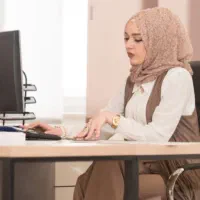 منشی پذیرش