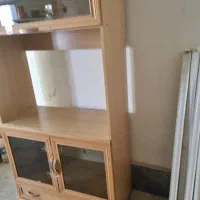 کتابخانه یا میز