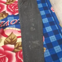 شلوار جین|لباس|رشت, نخودچر|دیوار