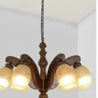 ۲ عدد لوستر چوبی منبت کاری شده ۶ شعله