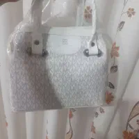 کیف نوونو|کیف، کفش، کمربند|خوی, |دیوار