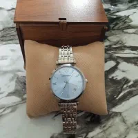 یک عدد ساعت زنونه نو