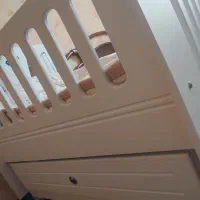 تخت کودک کنار مادر