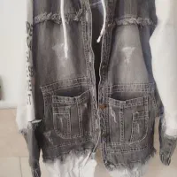 گلدان شیشه ای و هودی دخترانه|گل مصنوعی|قم, قلعه کامکار|دیوار